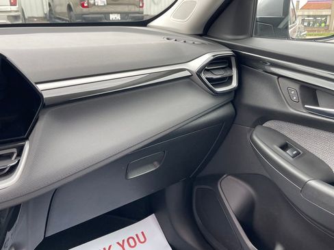 Used 2025 Chevrolet TrailBlazer LT image 25