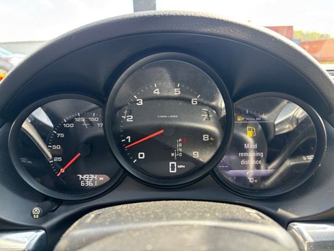 Used 2016 Porsche Boxster Black Edition image 15