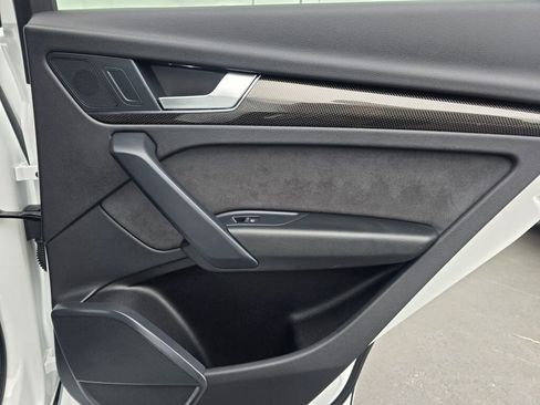 Used 2022 Audi SQ5 Premium w/ Convenience Package image 27