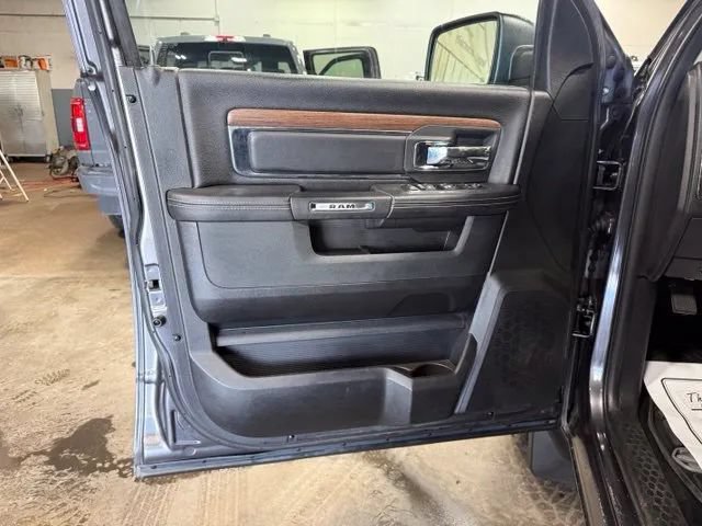 Used 2017 RAM 1500 Laramie w/ Convenience Group AWD/4WD image 14