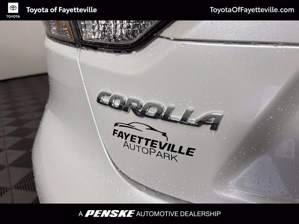 Used 2027 Toyota Corolla LE FWD image 23