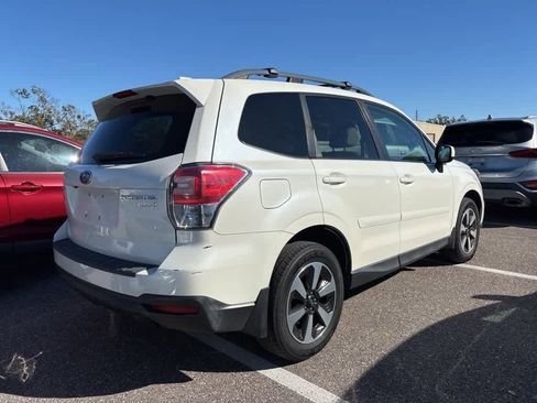 Used 2017 Subaru Forester 2.5i Premium w/ All-Weather Package image 3