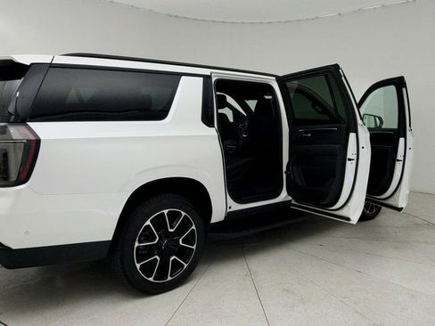 Certified 2025 Chevrolet Suburban RST w/ Comfort Package RWD image 14