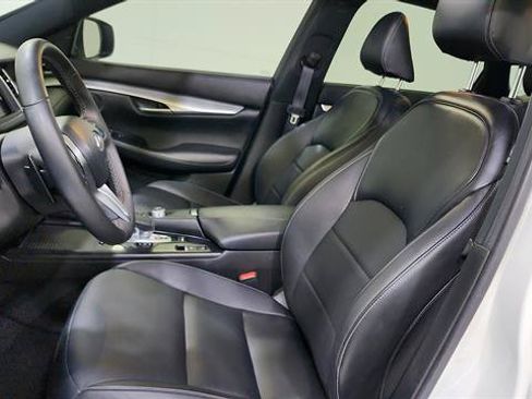 Used 2021 INFINITI QX50 Luxe w/ Appearance Package FWD image 11