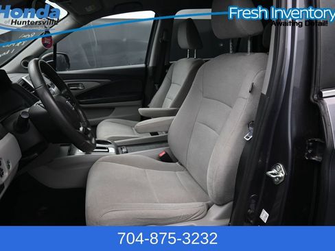 Used 2020 Honda Pilot LX image 10