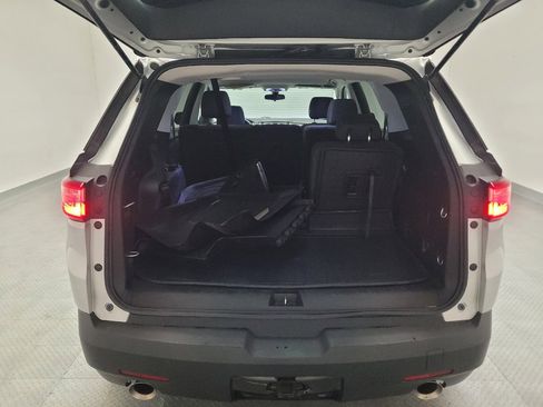 Used 2020 Chevrolet Traverse LS w/ LPO, Floor Liner Package FWD image 29