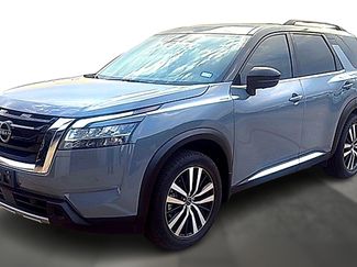 Used 2024 Nissan Pathfinder Platinum w/ Cargo Package FWD video 1