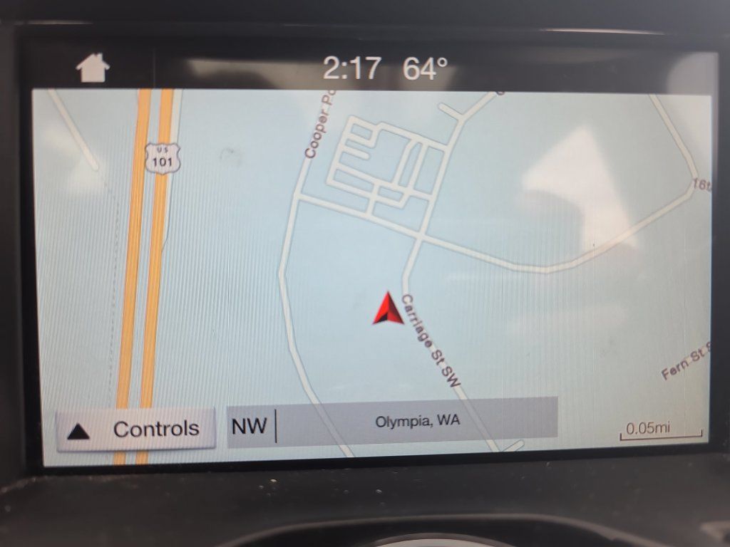 Used 2016 Ford C-MAX Energi SEL w/ Equipment Group 302A FWD image 26