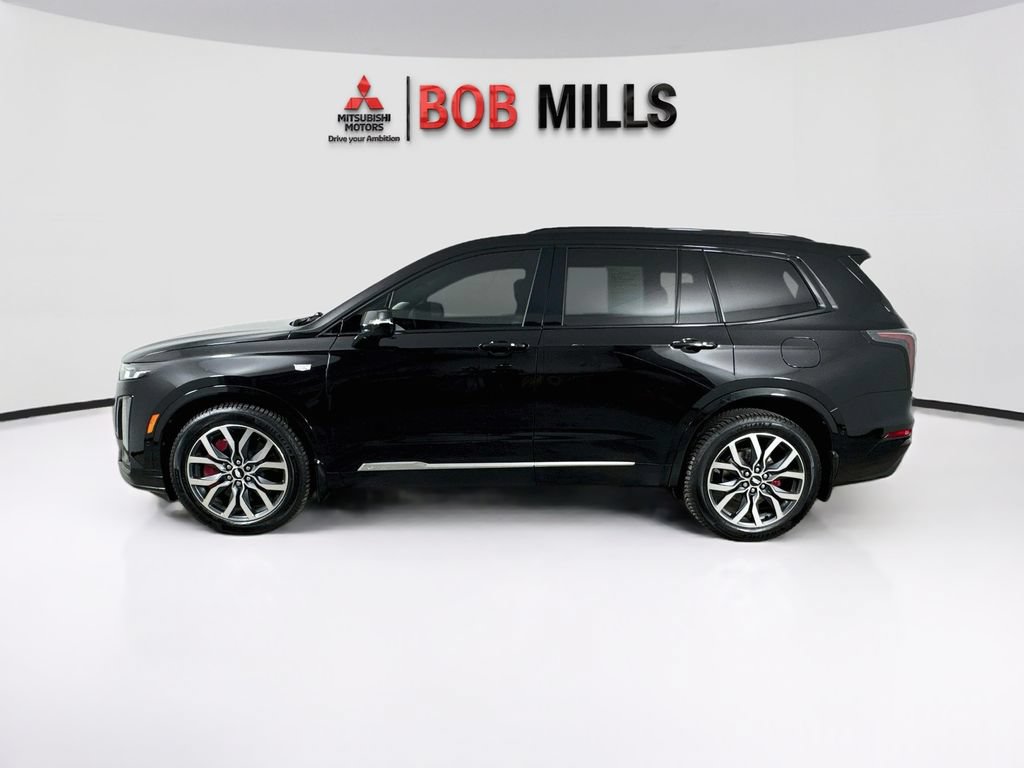 Used 2023 Cadillac XT6 Sport w/ Technology Package AWD/4WD image 4