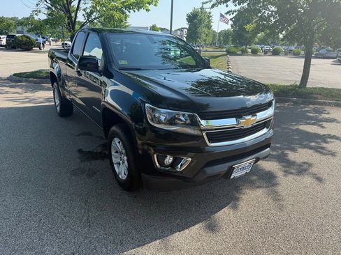 Used 2017 Chevrolet Colorado LT w/ LT Convenience Package AWD/4WD image 7