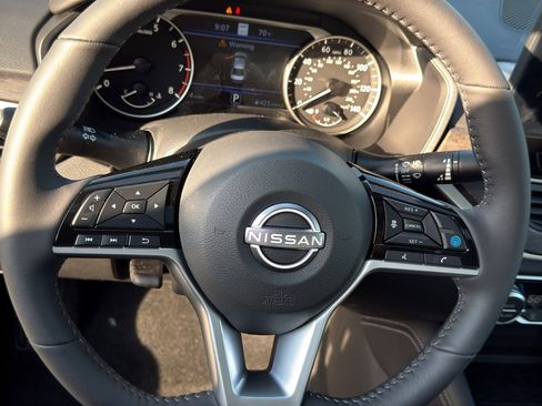 New 2025 Nissan Altima 2.5 SL image 15