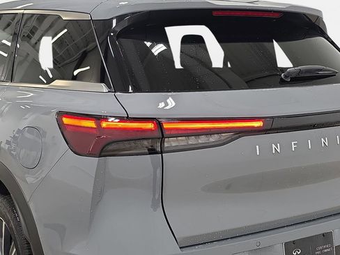 Certified 2026 INFINITI QX60 Luxe w/ Cargo Package AWD/4WD image 30