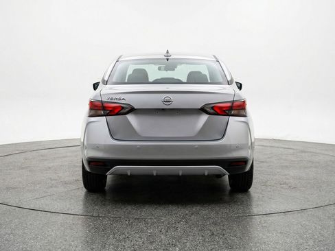 Used 2025 Nissan Versa SV image 7