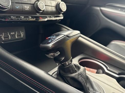 Used 2024 Dodge Durango GT AWD/4WD image 18