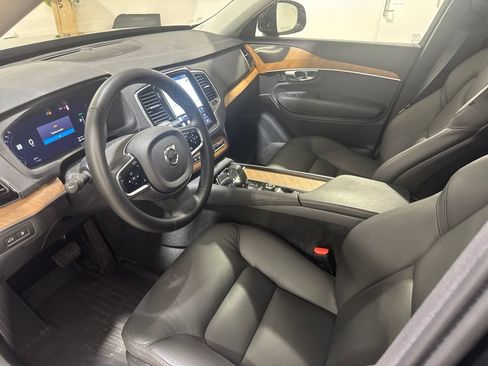 Used 2025 Volvo XC90 T8 Plus w/ Protection Package AWD/4WD image 18