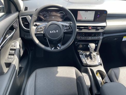 New 2026 Kia Seltos EX image 13