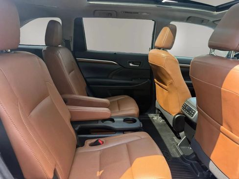 Used 2018 Toyota Highlander Limited Platinum AWD/4WD image 53