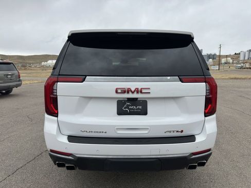 Used 2025 GMC Yukon AT4 w/ AT4 Premium Plus Package image 6