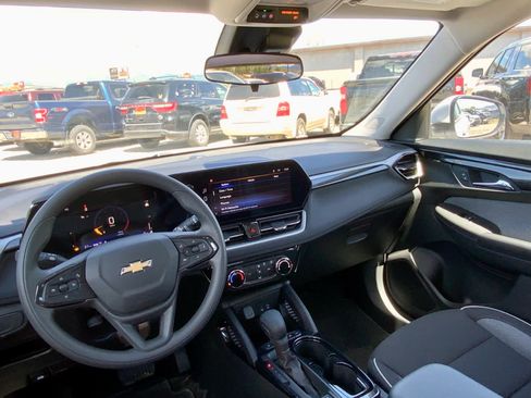 New 2026 Chevrolet TrailBlazer LT w/ Driver Confidence Package AWD/4WD image 27