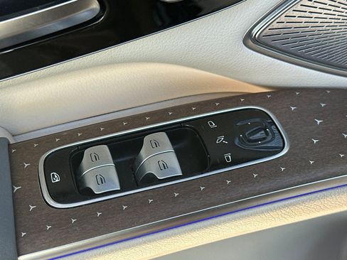 Used 2023 Mercedes-Benz EQS 450+ SUV image 13