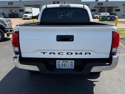 Used 2021 Toyota Tacoma SR5 w/ SR5 Appearance Package (SM) RWD image 4