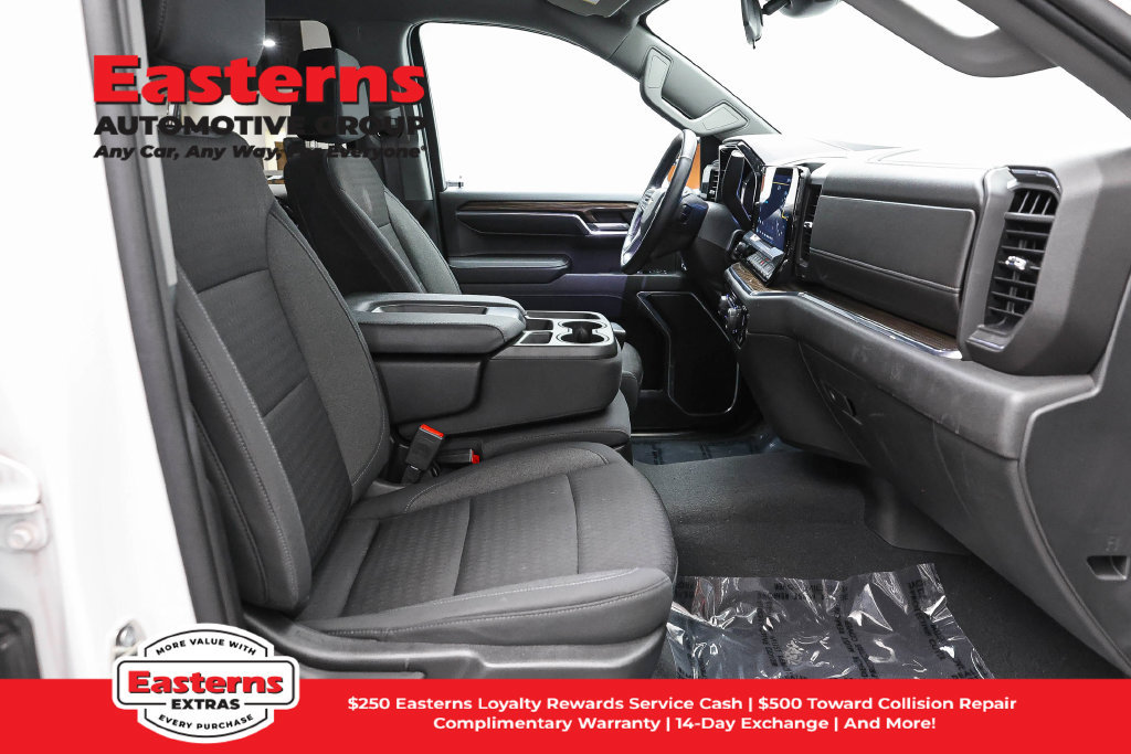 Used 2023 Chevrolet Silverado 1500 LT AWD/4WD image 27
