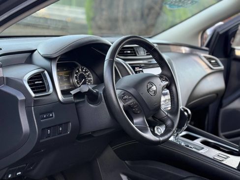 Used 2022 Nissan Murano SV image 19