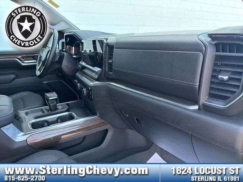 Used 2024 Chevrolet Silverado 1500 LT image 11