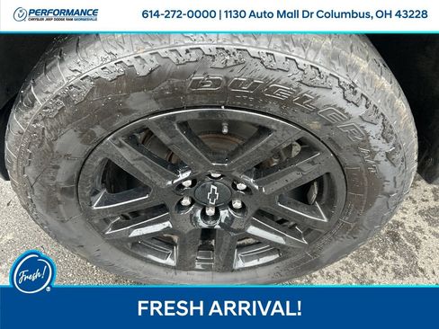 Used 2024 Chevrolet Colorado Trail Boss w/ Technology Package AWD/4WD image 10