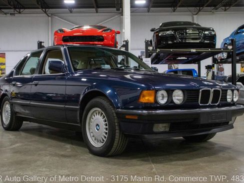 Used 1990 BMW 735i image 10