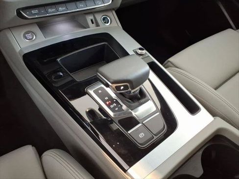 Certified 2025 Audi Q5 2.0T Premium AWD/4WD image 14