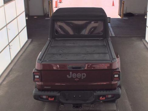 Used 2021 Jeep Gladiator Rubicon AWD/4WD image 11