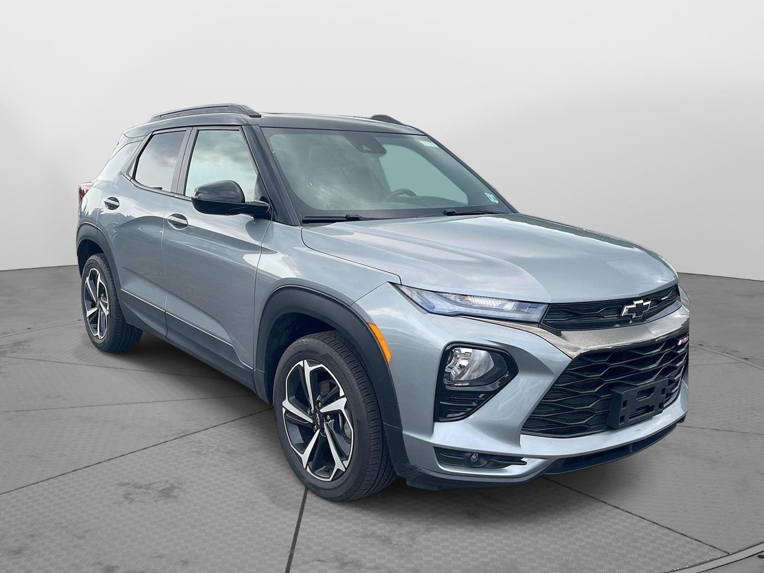 Used 2023 Chevrolet TrailBlazer RS w/ Sun and Liftgate Package AWD/4WD image 1