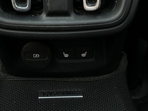 Used 2021 Polestar Polestar 2 image 15