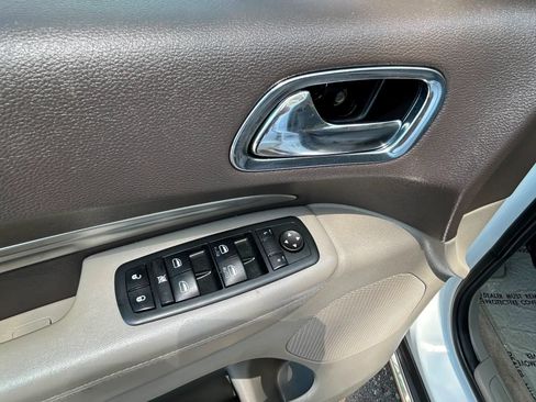 Used 2013 Dodge Durango SXT w/ Popular Equipment Group RWD image 11