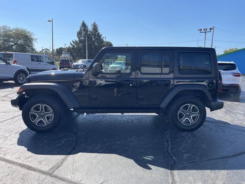 Used 2023 Jeep Wrangler Unlimited Sport AWD/4WD image 9