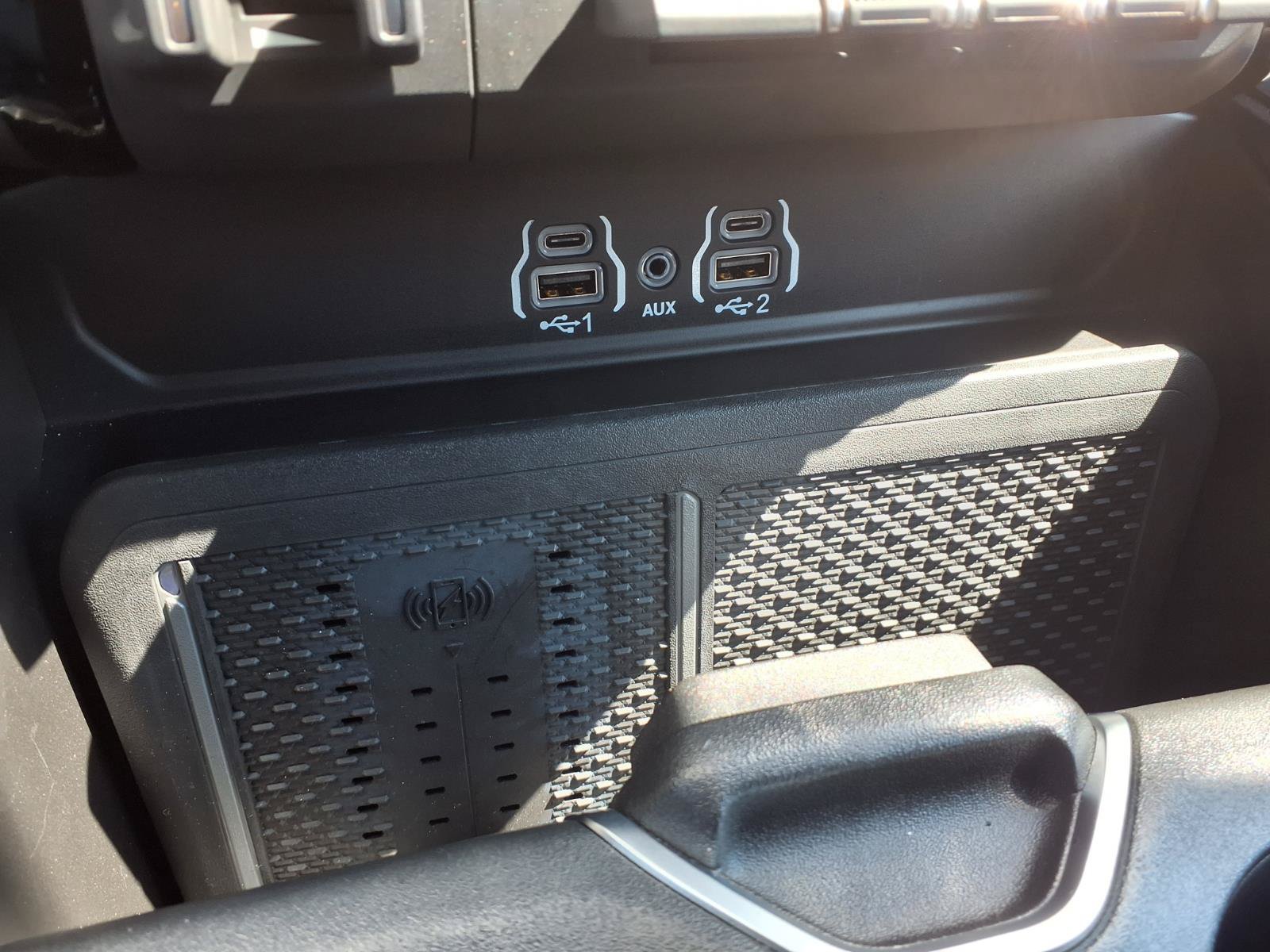 Used 2026 RAM 1500 Laramie w/ Night Edition AWD/4WD image 10