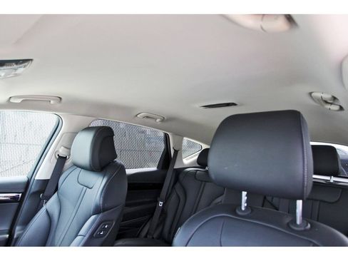 Used 2025 Genesis GV80 2.5T Standard AWD/4WD image 28