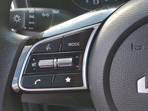 Used 2023 Kia Forte LXS image 20