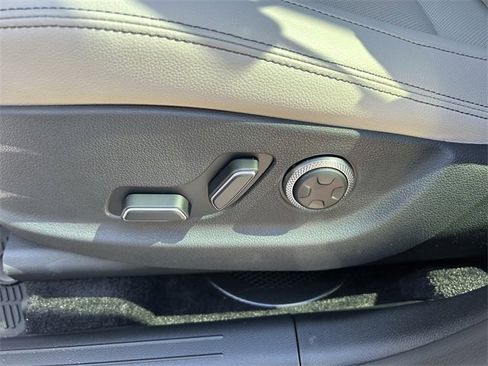 New 2026 Genesis GV70 2.5T image 23