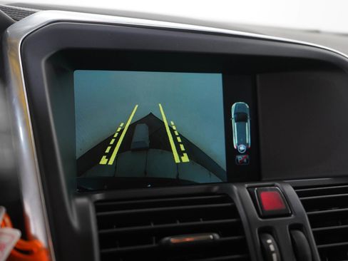 Used 2017 Volvo XC60 T6 Inscription w/ Advanced Package image 22