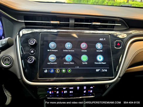 Used 2023 Chevrolet Bolt EUV LT w/ Convenience Package FWD image 35