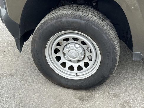 Used 2024 Chevrolet Colorado W/T image 29