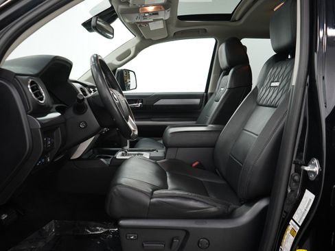 Used 2021 Toyota Tundra Platinum AWD/4WD image 25
