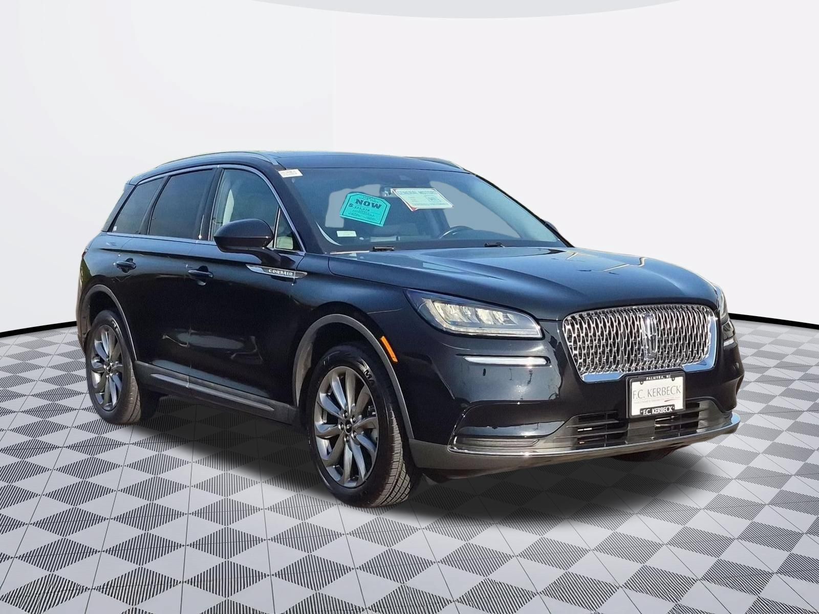 Used 2021 Lincoln Corsair AWD w/ Premium Package image 2