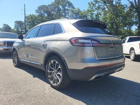 Used 2023 Lincoln Nautilus Reserve w/ Equipment Group 201A FWD image 3