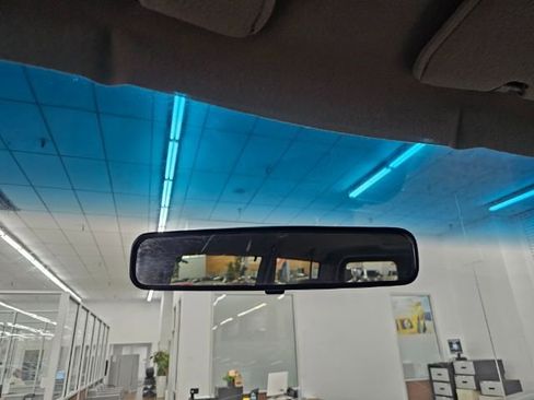 Used 2000 Ford E-150 and Econoline 150 Wagon image 19