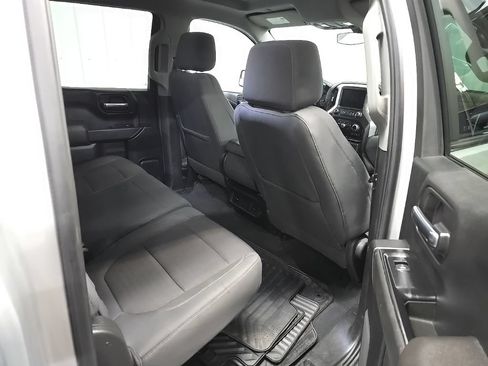 Used 2019 Chevrolet Silverado 1500 LT w/ Fleet Comfort Package AWD/4WD image 17