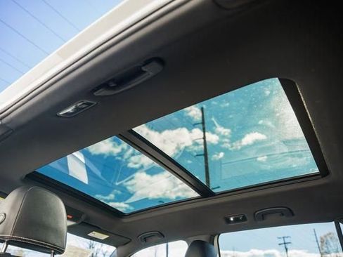 Used 2023 Volkswagen Atlas Cross Sport SE w/ Panoramic Sunroof Package image 2