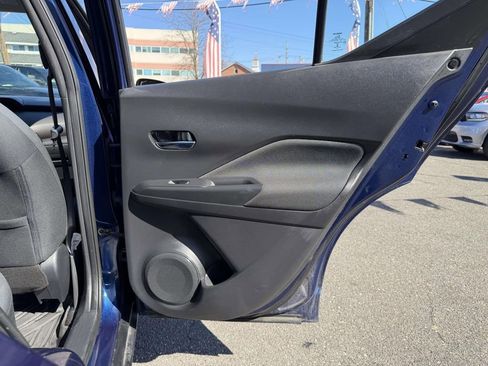 Used 2020 Nissan Kicks SV image 15